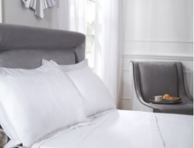 Load image into Gallery viewer, Luxor Collection – 200 Thread Count Luxury Egyptian Cotton Fitted Sheet in White