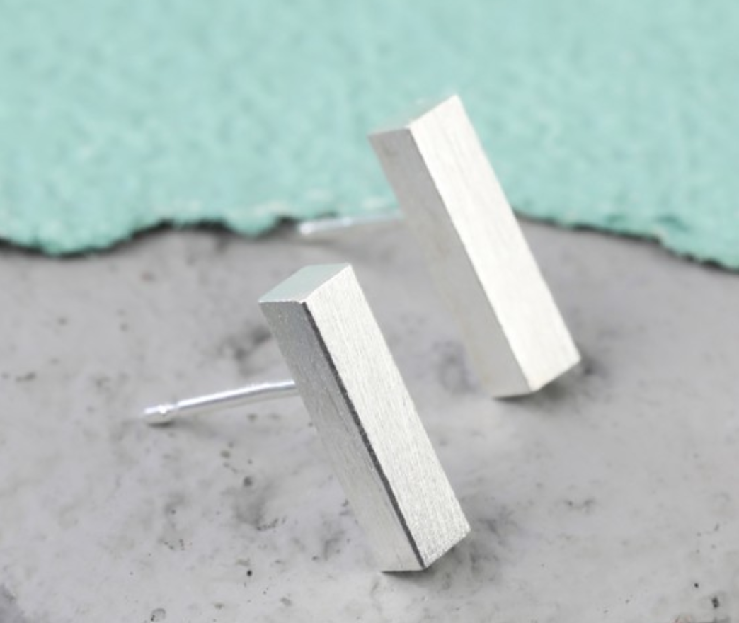 Sterling Silver Polished Bar Stud Earrings, Screw Back Studs, Minimalist  Earrings, Everyday Style, Unisex, Gift Ideas, Simple Studs, Small - Etsy  India